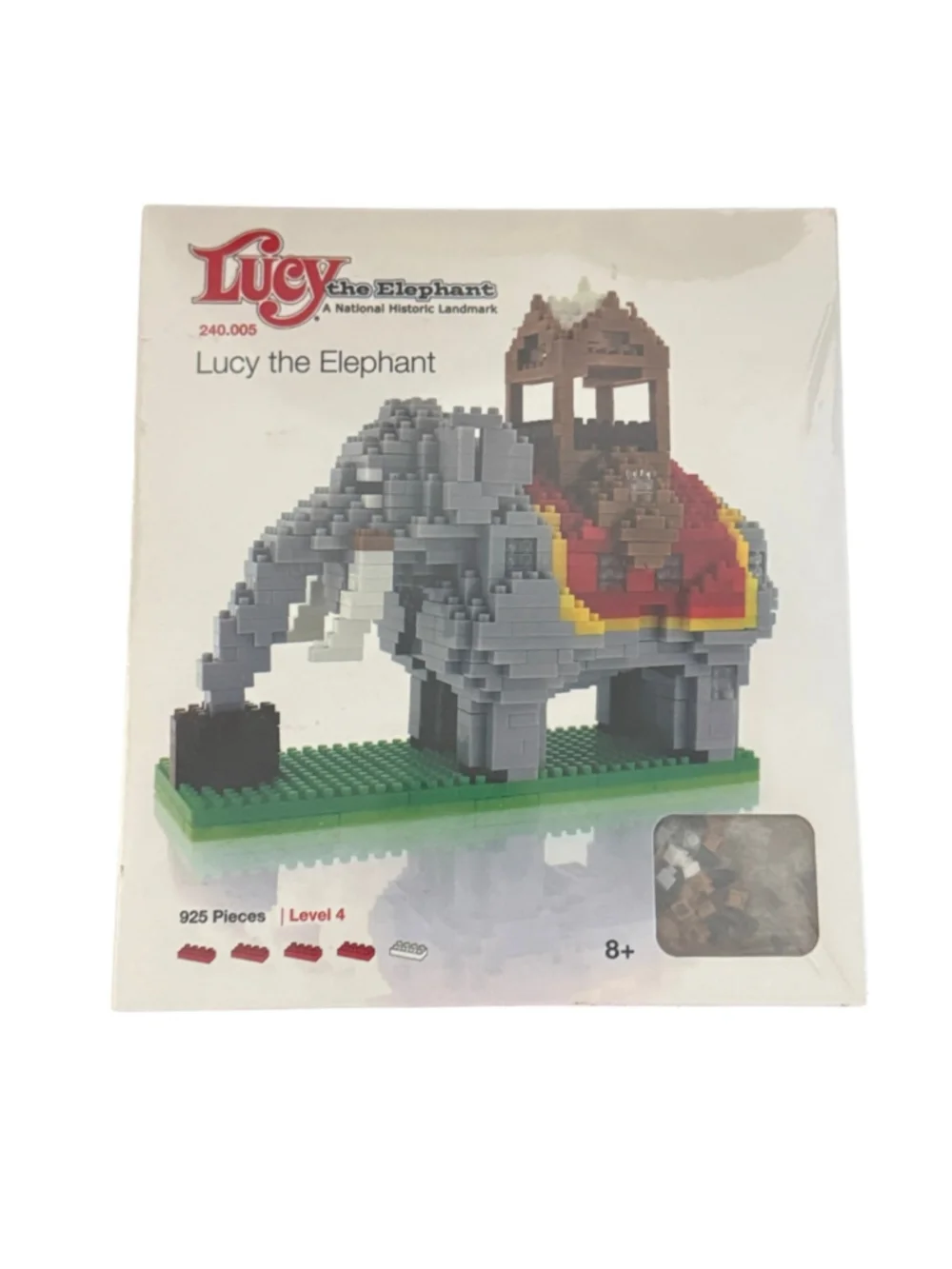 NIB Lucy the Elephant Building Blocks Figure 925 pieces